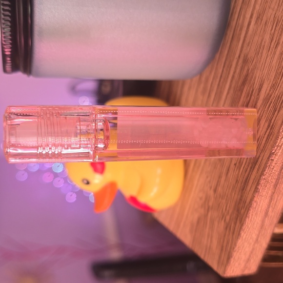 (3) Revolution Crystal Aura Lip Oil-Rose Quartz - Picture 3 of 3